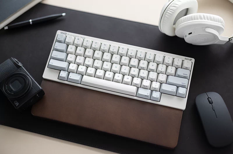 中央印字デザインのキートップ