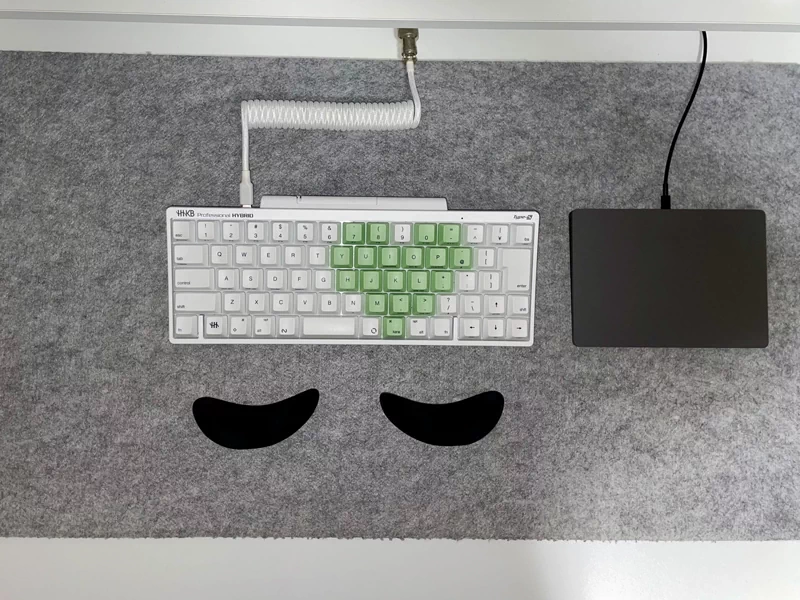 Kazuyaさんのデスクでの入力環境