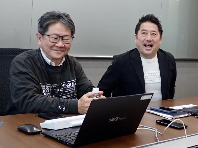 世界的に見ても、ここまで熱いお二人はなかなかいない（右は山口さん、左は松本さん）。