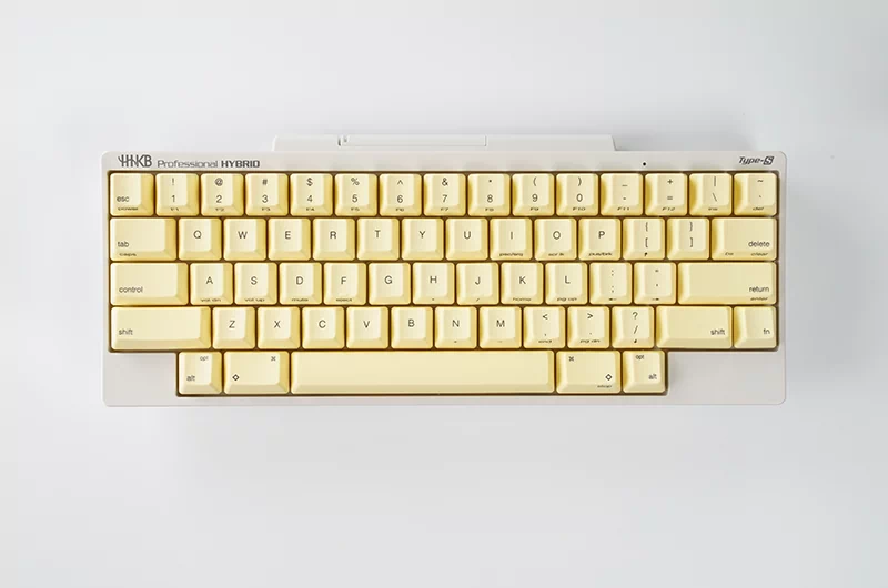 蒲公英キートップを装着したHHKB（正面上アングル）