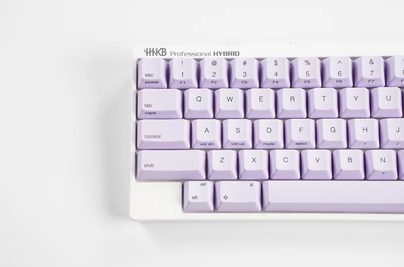 藤キートップを装着したHHKB（正面アングル、アップ）