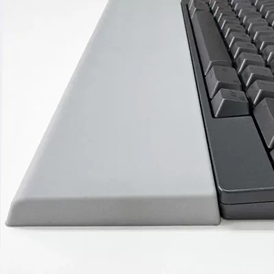 シリコンタイピングベッド（クールグレー）とHHKB