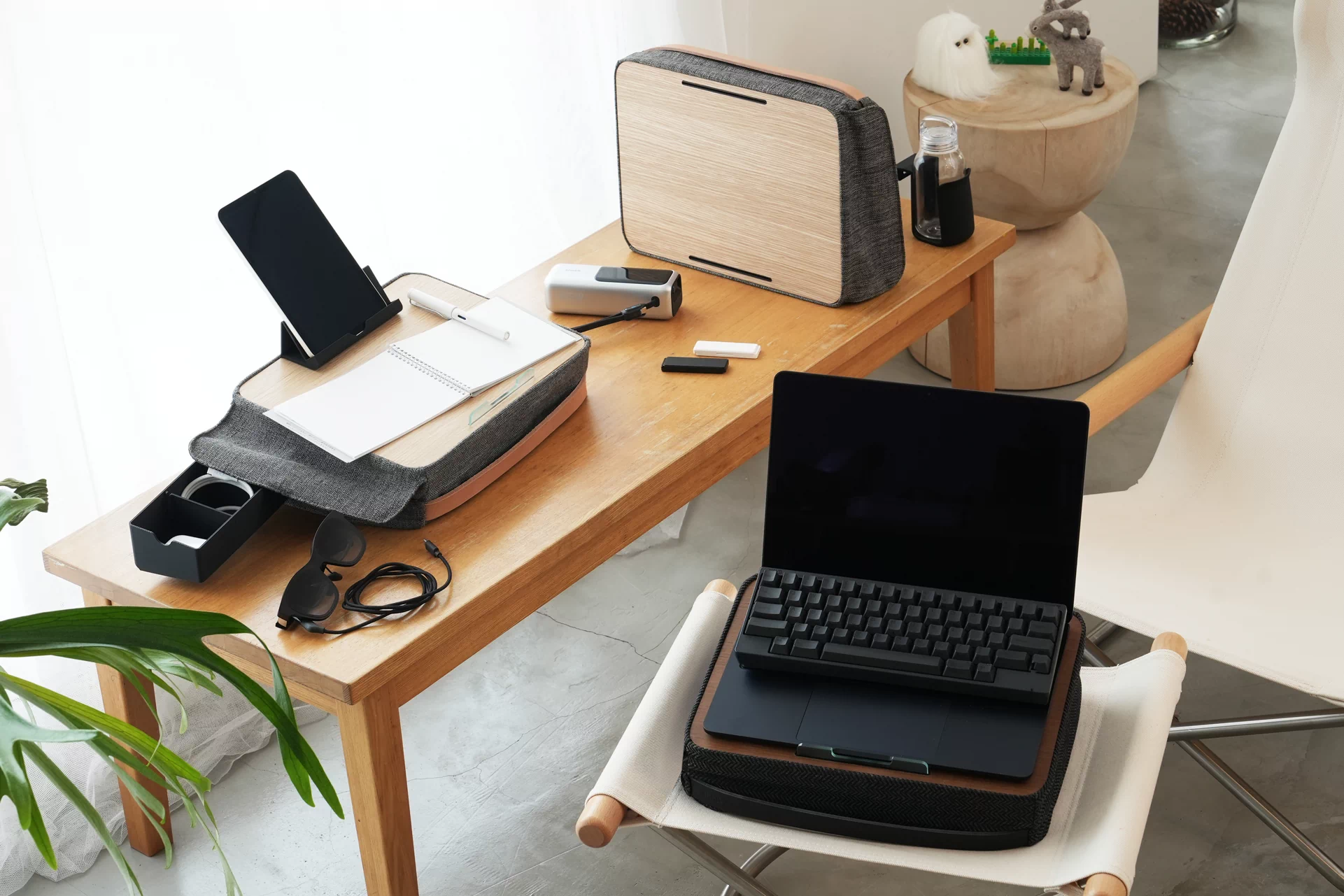 超小型デスク「デスクエニウェア2」