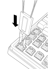 引き抜き工具で挟む